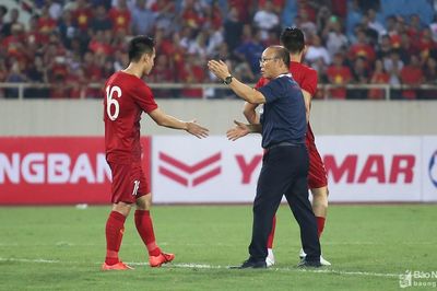 HLV Park Hang-seo đã lật ngược thế cờ như thế nào trước người Mã?