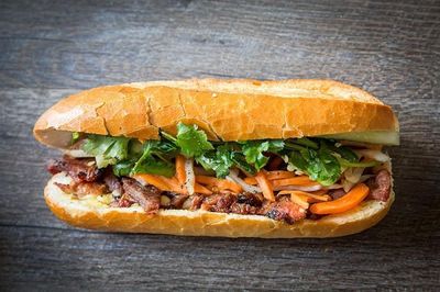 Mối nguy hại đáng sợ nếu thường xuyên ăn sáng bằng bánh mỳ