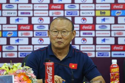 HLV Park Hang Seo: Thái Lan thắng UAE cũng chẳng có gì đặc biệt
