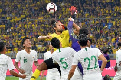 Malaysia thắng dễ Indonesia, áp sát tuyển Việt Nam