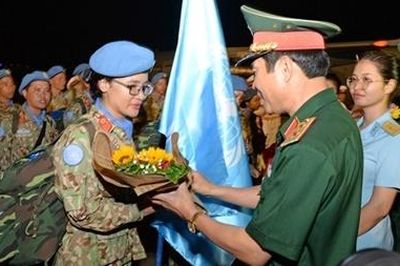 Hạnh phúc ngày trở về sau một năm hoàn thành xuất sắc nhiệm vụ Quốc tế