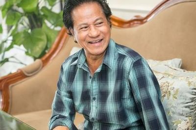 Chế Linh mê bóng đá Việt Nam dù không biết tên cầu thủ nào