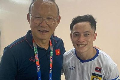 'Messi Lào' chúc mừng chiến công của ông Park và U22 Việt Nam