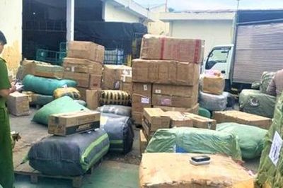 Liên tục phát hiện hàng lậu dịp cuối năm
