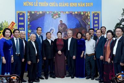 Hướng tới mùa Giáng sinh an lành và hạnh phúc