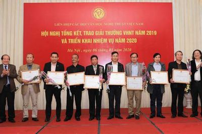 73 tác phẩm được trao Giải thưởng Văn học nghệ thuật năm 2019