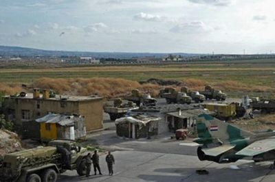 Máy bay chiến đấu Israel không kích căn cứ không quân Syria