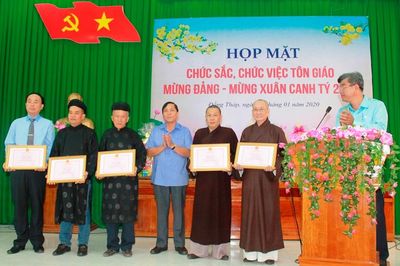 Phật giáo các tỉnh chúc Tết lãnh đạo