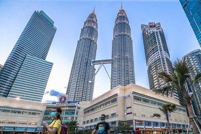 Malaysia đóng cửa đất nước vì dịch bệnh COVID-19