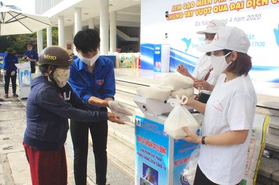 Lan tỏa tình người từ chương trình ý nghĩa 'ATM gạo'