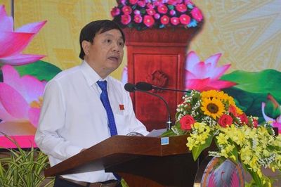 Hội đồng nhân dân tỉnh họp bất thường thống nhất thông qua 14 Nghị quyết