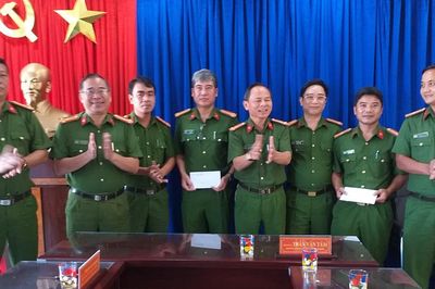 Bóc gỡ đường dây mua bán 'đá' từ Lao Bảo về Đà Nẵng