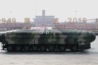 Kiểm soát hạt nhân có thể trở thành 'chiến trường mới' trong đối đầu Mỹ-Trung