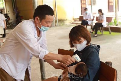 Tiêm vắc xin đủ mũi, đúng lịch để phòng bệnh bạch hầu