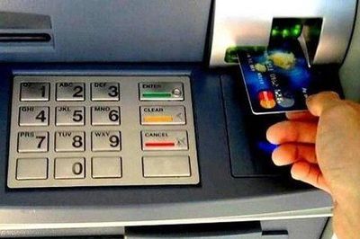 Cách hoạt động của một chiếc máy ATM