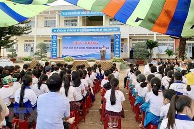 Không để bệnh bạch hầu lây lan trong trường học