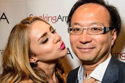Cha đẻ 'đế chế' sugar daddy từng là mọt sách, tự ti và nhát gái