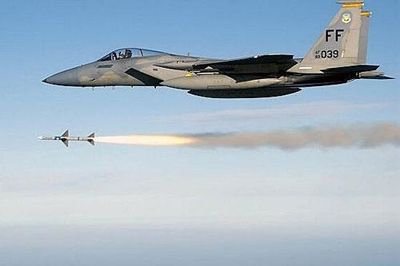 Mỹ đặt mua tiêm kích F-15EX có khả năng mang vũ khí siêu thanh