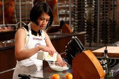 'Vua đầu bếp' khiếm thị Christine Hà nấu ăn như thế nào?