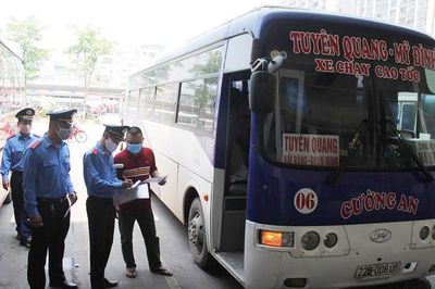 Kiểm soát dịch Covid-19 trong vận tải đường bộ: Phức tạp, không thể lơ là