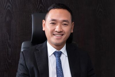Công ty của chủ tịch 8X bị nhắc nhở vì chưa thay tướng