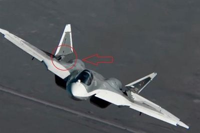 Chuyên gia chê... cánh đuôi của Su-57