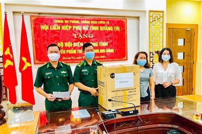 Hội LHPN tỉnh Quảng Trị thăm, hỗ trợ các đơn vị phòng, chống dịch bệnh