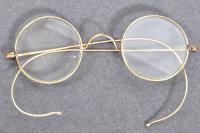 340.000 USD cho kính của Gandhi