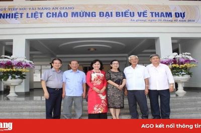 Tuổi cao chí càng cao