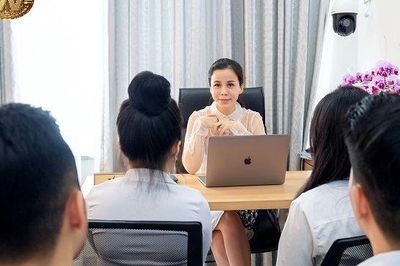 Hoa hậu Oanh Lê tiết lộ bí quyết 'đầu tư ảo kiếm tiền thật'