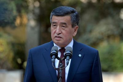 Biểu tình chưa hạ nhiệt, Tổng thống Kyrgyzstan từ chức