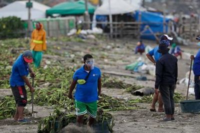 Philippines dừng hoạt động trên biển, sơ tán dân tránh bão Molave