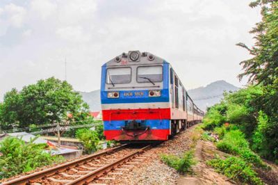 Chạy lại tàu khách SE5/SE6 từ ngày 5-11