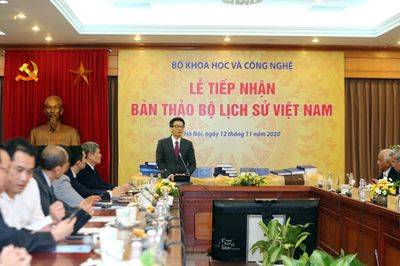 Bộ KH&CN tiếp nhận bản thảo bộ Quốc sử