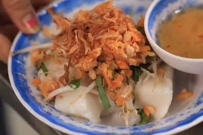 Thử món bánh đúc mặn ở Tiền Giang
