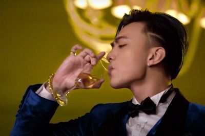 Soobin thay đổi phong cách, bắt tay cùng Binz