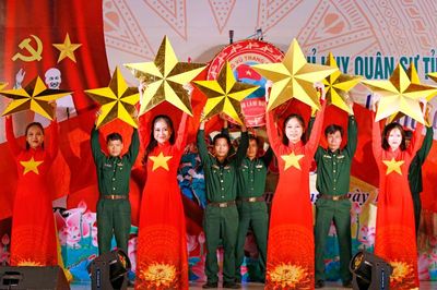Tự hào 76 năm