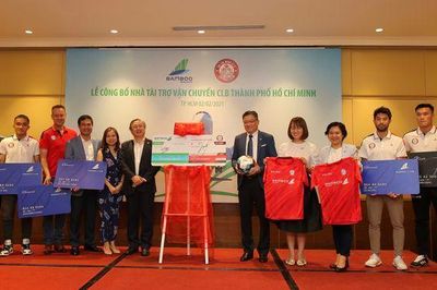 Lee Nguyễn và CLB TPHCM nhận tài trợ khủng