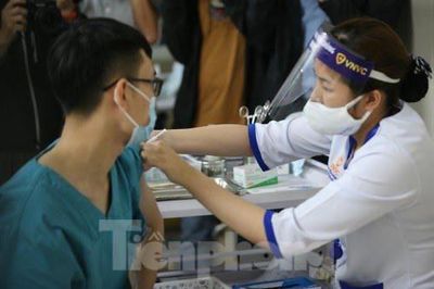 Việt Nam sắp có thêm gần 5,7 triệu liều vắc-xin ngừa COVID-19