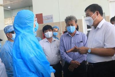 Siết biên giới, tăng tốc sản xuất vắc-xin Covid-19
