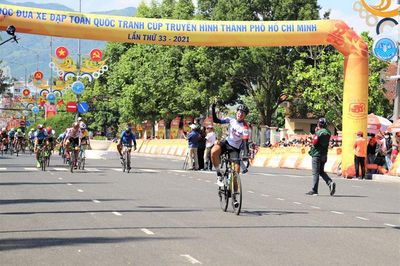Tay đua Nguyễn Minh Thiện xuất sắc về nhất chặng Đà Lạt - Bảo Lộc