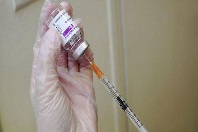 Khuyến khích các doanh nghiệp, địa phương nhập khẩu vaccine phòng Covid-19