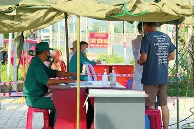 Tăng cường kiểm soát ở các chốt phòng dịch COVID-19