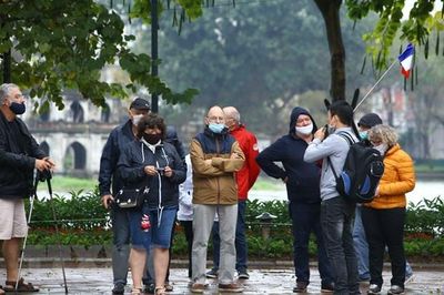 Nhiều người nước ngoài 'đội lốt' chuyên gia để nhập cảnh Việt Nam