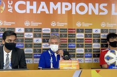 'Thuyền trưởng' Viettel FC: Đối đầu với nhà vô địch là một thử thách