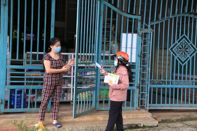Đắk Nông: Phát phiếu đi chợ cho từng hộ gia đình, 2 ngày được đi một lần