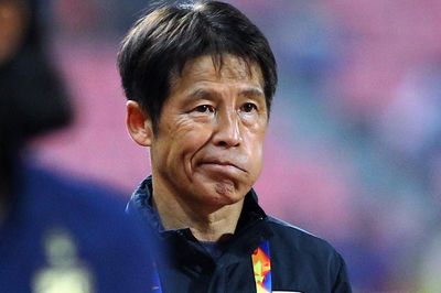 Thái Lan sa thải HLV Akira Nishino