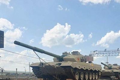 Trung Quốc đưa loạt xe tăng chiến đấu chủ lực Type-96 đến Nga dự thi Army Games 2021