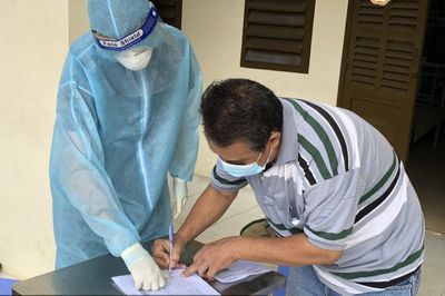 Thêm gần 2.800 bệnh nhân COVID-19 ở TP.HCM được xuất viện