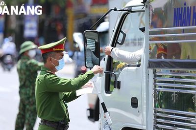 Phát hiện thêm 2 trường hợp tài xế lái xe đường dài mắc Covid-19